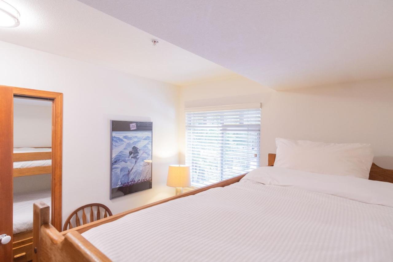 Sunpath By Outpost Whistler Villa Buitenkant foto