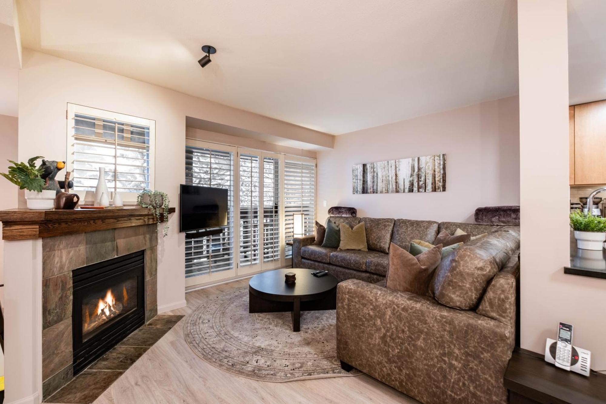 Sunpath By Outpost Whistler Villa Buitenkant foto