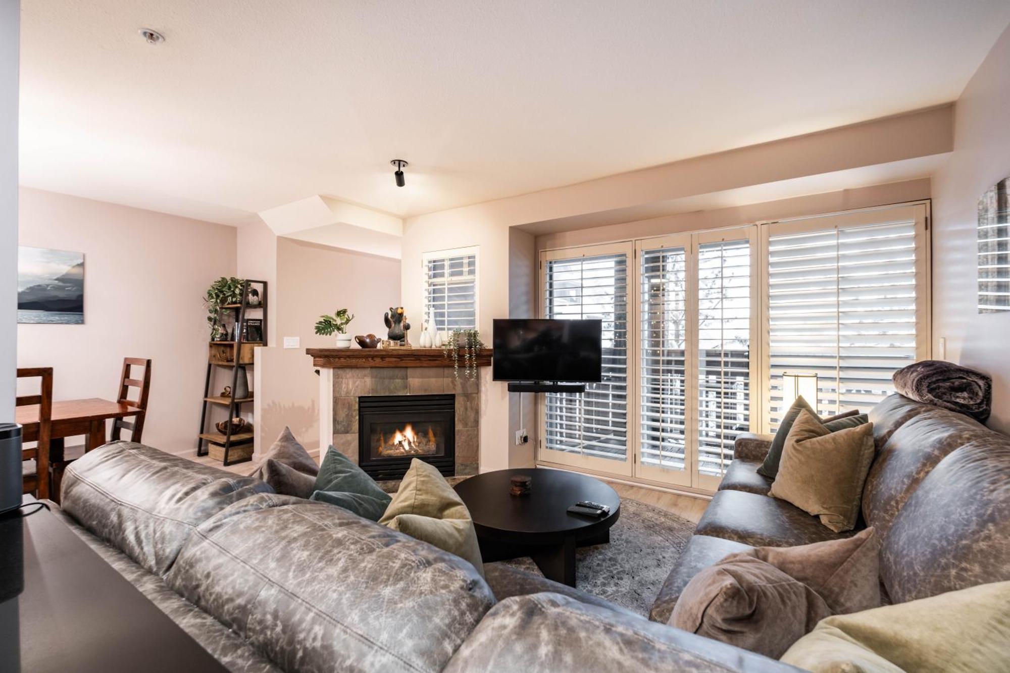 Sunpath By Outpost Whistler Villa Buitenkant foto