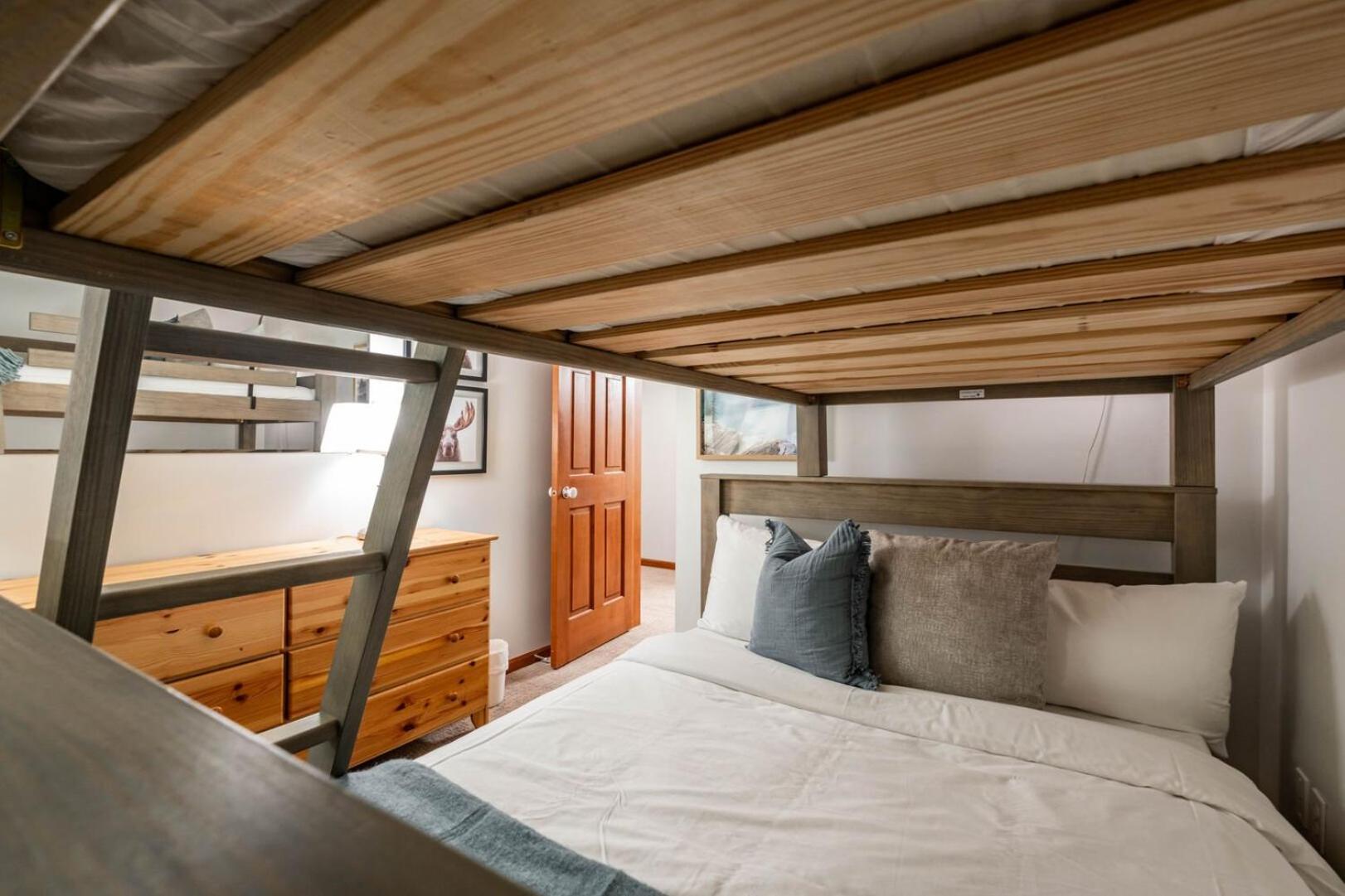 Sunpath By Outpost Whistler Villa Buitenkant foto