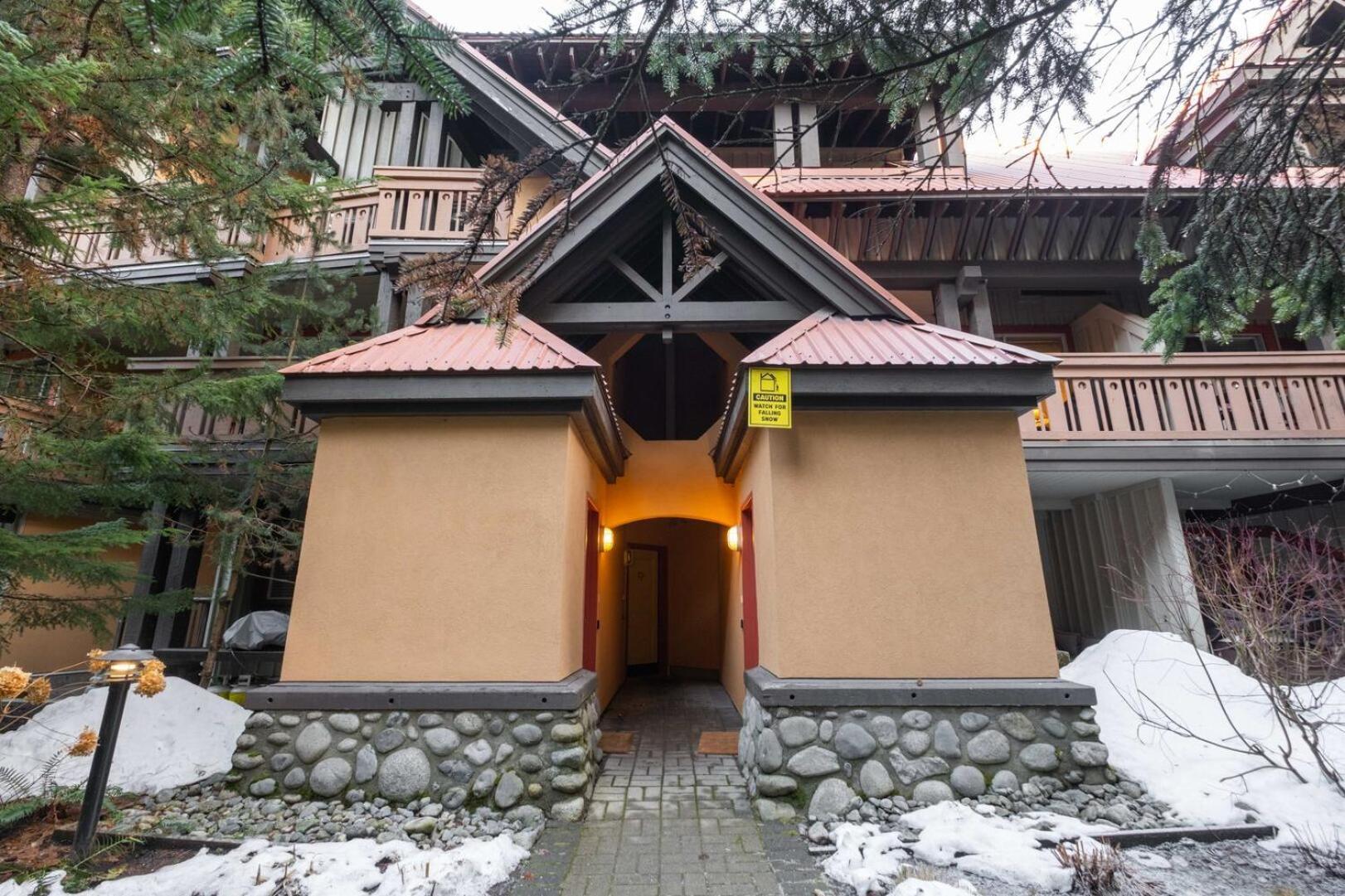 Sunpath By Outpost Whistler Villa Buitenkant foto