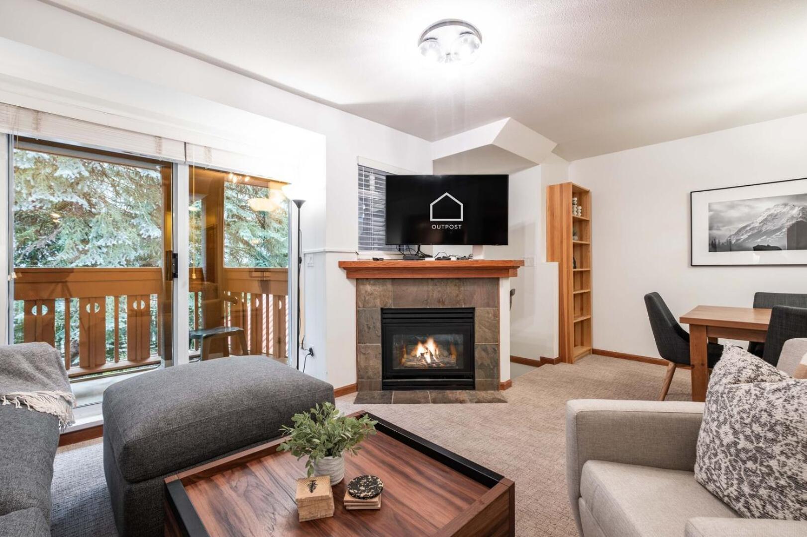 Sunpath By Outpost Whistler Villa Buitenkant foto